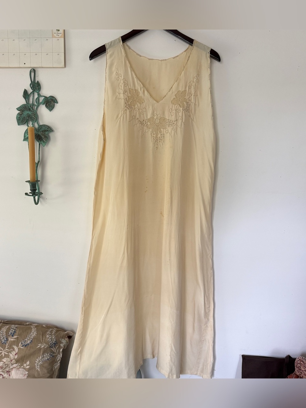 Vintage 1930s 100% Silk Bias Cut Embroidered Gown Nightgown AS-IS